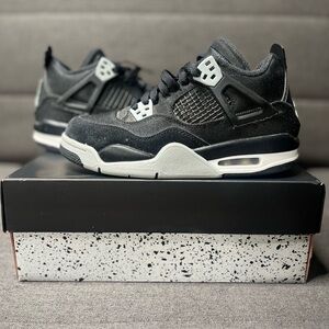 Air Jordan 4 Retro SE